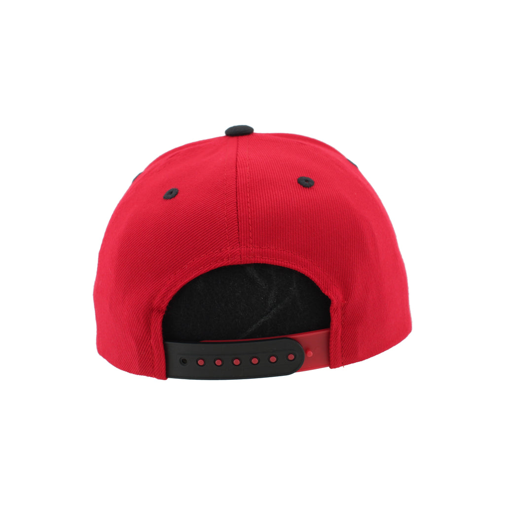 Back: Red/black snapback adjustable straps; black crown/eyelets