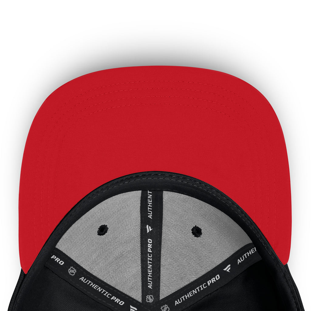 Under: Red underbrim