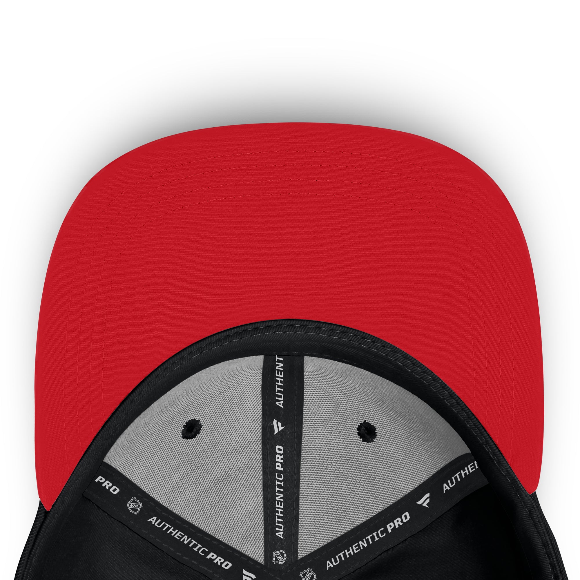 Under: Red underbrim