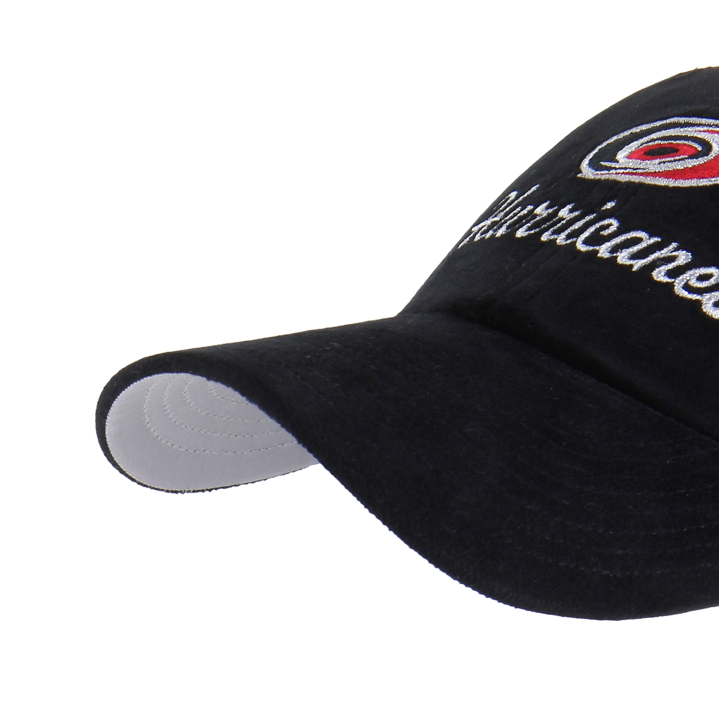 Close up of brim, has white underbrim